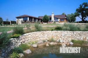 Дом 750м², 2-этажный, посуточно,