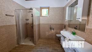 Дом 180м², 2-этажный, посуточно,