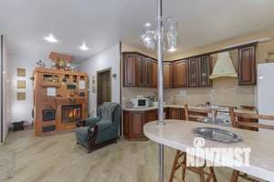 Дом 350м², 3-этажный, посуточно,