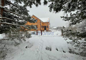 Дом 244м², 3-этажный, участок 12 сот.