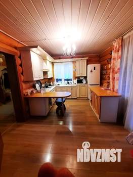 Дом 221м², 2-этажный, участок 18 сот.