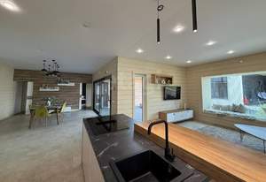 Дом 181м², 1-этажный, участок 10 сот.