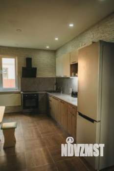 Дом 220м², 2-этажный, участок 9 сот.