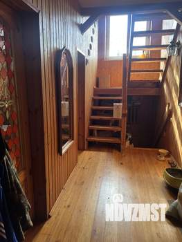 Дом 302м², 3-этажный, участок 43 сот.