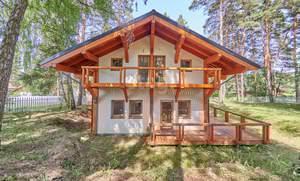 Дом 223м², 2-этажный, участок 12 сот.