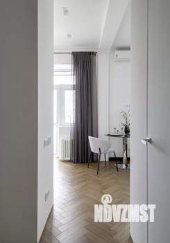 Дом 198м², 2-этажный, участок 11 сот.