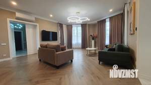 Коттедж 272м², 2-этажный, участок 30 сот.