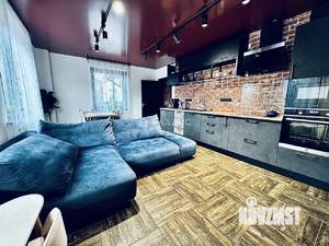 Дом 213м², 4-этажный, участок 15 сот.