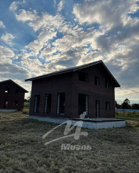 Дом 130м², 2-этажный, участок 9 сот.