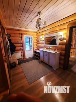 Дом 221м², 2-этажный, участок 18 сот.