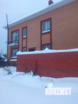 Таунхаус 150м², 3-этажный, участок 7 сот.