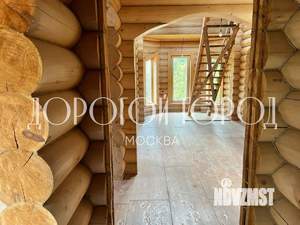 Дом 234м², 3-этажный, участок 15 сот.