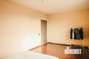 Дом 220м², 2-этажный, участок 9 сот.