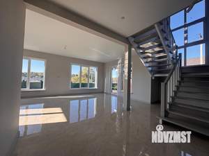 Коттедж 175м², 2-этажный, участок 10 сот.