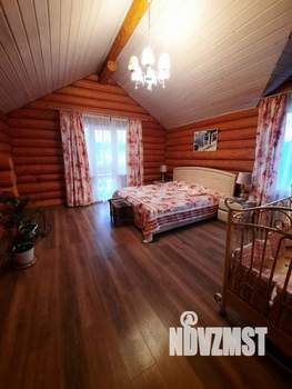 Дом 221м², 2-этажный, участок 18 сот.