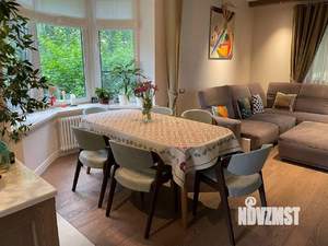 Дом 230м&sup2;, 2-этажный, на длительный срок, 