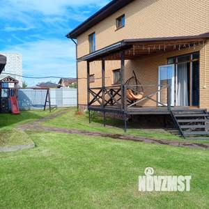Дом 240м², 2-этажный, на длительный срок, 