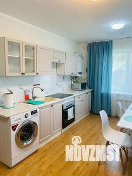 Дом 200м&sup2;, 2-этажный, посуточно, 