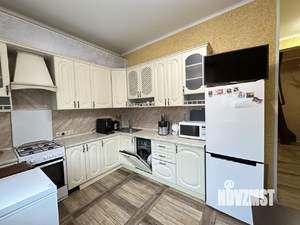 Дом 184м&sup2;, 2-этажный, на длительный срок, 