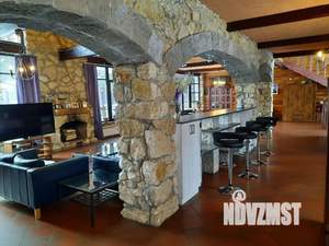 Дом 750м&sup2;, 2-этажный, посуточно, 