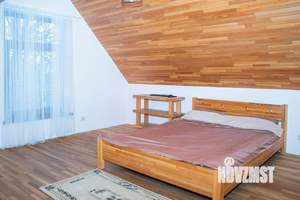 Дом 139м&sup2;, 2-этажный, посуточно, 