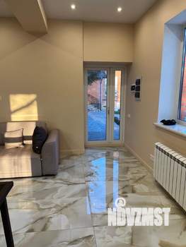Дом 250м², 3-этажный, на длительный срок, 