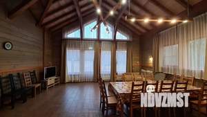 Дом 180м², 2-этажный, посуточно, 