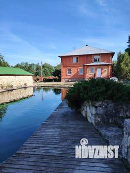 Дом 300м&sup2;, 2-этажный, посуточно, 