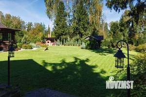 Дом 360м&sup2;, 2-этажный, участок 30 сот.  