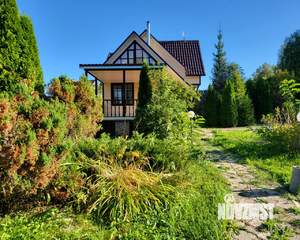 Дом 72м&sup2;, 2-этажный, участок 10 сот.  