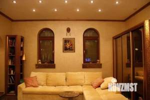 Дом 180м&sup2;, 2-этажный, участок 25 сот.  