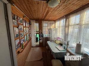 Дом 18м², 2-этажный, участок 6 сот.  