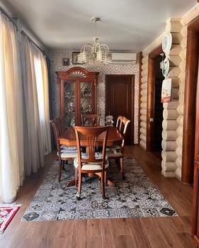 Дом 200м&sup2;, 2-этажный, участок 11 сот.  