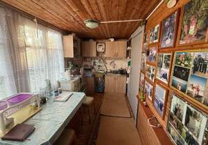 Дом 18м&sup2;, 2-этажный, участок 6 сот.  