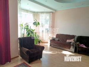 Дом 200м², 2-этажный, участок 15 сот.  