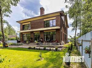 Дом 495м&sup2;, 3-этажный, участок 23 сот.  