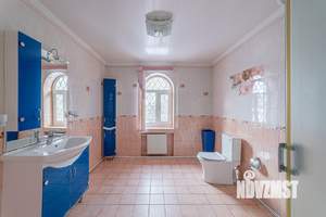 Дом 310м², 2-этажный, участок 19 сот.  