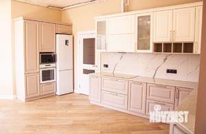 Дом 230м&sup2;, 2-этажный, участок 15 сот.  