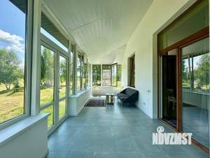 Дом 300м&sup2;, 2-этажный, участок 100 сот.  