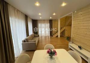 Дом 148м&sup2;, 2-этажный, участок 9 сот.  