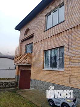 Дом 242м², 2-этажный, участок 17 сот.  