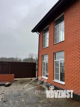 Коттедж 364м&sup2;, 2-этажный, участок 10 сот.  