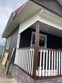 Дом 80м&sup2;, 2-этажный, участок 10 сот.  