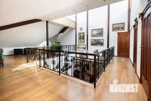 Дом 535м&sup2;, 2-этажный, участок 34 сот.  