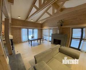 Дом 230м&sup2;, 2-этажный, участок 25 сот.  