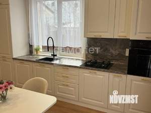 Дом 148м&sup2;, 2-этажный, участок 9 сот.  