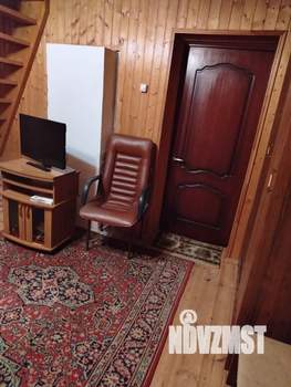 Дом 60м&sup2;, 2-этажный, участок 5 сот.  