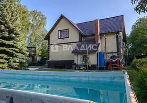 Дом 180м², 2-этажный, участок 15 сот.  