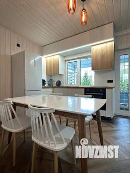 Коттедж 150м², 2-этажный, участок 10 сот.  