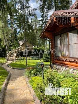 Дом 1720м², 2-этажный, участок 200 сот.  